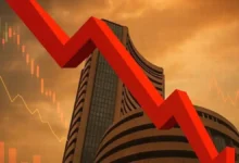 Photo of शेयर बाजार धड़ाम, सेंसेक्स 1600 अंक टूटा, निफ्टी 22,400 के नीचे, जानें क्यों आया बिकवाली का तूफान?