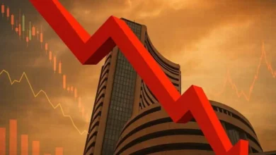 Photo of शेयर बाजार धड़ाम, सेंसेक्स 1600 अंक टूटा, निफ्टी 22,400 के नीचे, जानें क्यों आया बिकवाली का तूफान?
