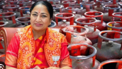 Photo of होली से पहले दिल्ली सरकार का बड़ा ऐलान: लाडली योजना में 100 करोड़ ट्रांसफर, पिंक कार्ड और फ्री सिलेंडर की सौगात