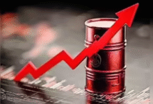 Photo of तेल की कीमतें 111 डॉलर प्रति बैरल के पार, ईरान तनाव से एशियाई शेयर बाजारों में भारी गिरावट