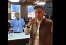 Photo of राघव चड्ढा ने मुंबई एयरपोर्ट पर सिर्फ 10 रुपए में चाय पी, यात्रियों को किफायती सुविधाओं का अनुभव कराया