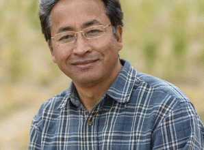 Photo of केंद्र सरकार ने समाप्त की जलवायु कार्यकर्ता सोनम वांगचुक की हिरासत