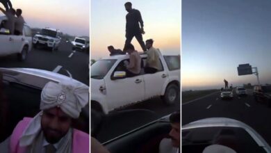 Photo of हापुड़ में हाईवे पर स्टंटबाजी: शादी के काफिले ने NH-9 पर मचाया हुड़दंग, पुलिस ने काटा चालान