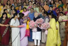 Photo of महिला आरक्षण बिल लोकसभा में अटका, अब सड़कों पर उतरेगी बीजेपी, विपक्ष पर तीखा हमला