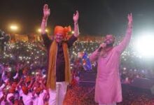 Photo of लखनऊ के सरोजनीनगर में भजन संध्या में उमड़ा श्रद्धालुओं का सैलाब, कन्हैया मित्तल ने बांधा समां