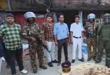 Photo of बंगाल चुनाव से पहले एक्शन में चुनाव आयोग, फाल्टा के बीडीओ का तबादला, अधिकारियों पर गिरी गाज