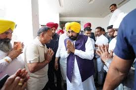 Photo of वृंदावन नाव हादसे पर सीएम भगवंत मान सक्रिय, पीड़ितों को हर संभव मदद का भरोसा