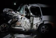 Photo of मऊ में भीषण सड़क हादसा, शादी से लौट रहे परिवार की कार ट्रेलर से टकराई, 5 की मौत