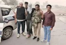 Photo of द्वारका में पुलिस-मुठभेड़, लगरपुरिया गैंग के दो बदमाश गिरफ्तार, एक घायल