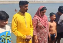 Photo of हरिद्वार में मुस्लिम परिवार का धर्म परिवर्तन, पति-पत्नी और तीन बच्चों ने अपनाया हिंदू धर्म