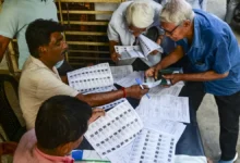 Photo of पश्चिम बंगाल चुनाव: जिलावार नई वोटर लिस्ट जारी, 90 लाख से ज्यादा नाम हटाए गए