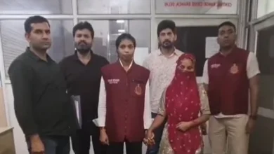 Photo of दिल्ली में ठगी के दो बड़े गिरोहों का भंडाफोड़, महिला सरगना पारो समेत कई गिरफ्तार