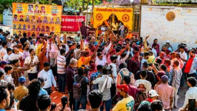 Photo of भोजशाला पर हाई कोर्ट के फैसले के बाद उमड़ी श्रद्धालुओं की भीड़, वाग्देवी मंदिर में शुरू हुई पूजा-अर्चना