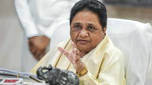 Photo of मायावती से मिलने पहुंचे कांग्रेस नेता लौटे बैरंग, यूपी में सियासी हलचल तेज