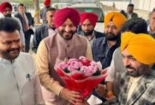 Photo of हलवारा एयरपोर्ट पहुंचे CM भगवंत मान, आज लुधियाना दौरे पर रहेंगे अरविंद केजरीवाल