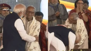Photo of PM मोदी ने छुए 98 वर्षीय BJP कार्यकर्ता के पैर, जानिए कौन हैं माखनलाल सरकार?