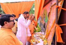 Photo of लखनऊ में बड़े मंगल की धूम, आजकीखबर चैनल के भंडारे में पहुंचे उपमुख्यमंत्री ब्रजेश पाठक
