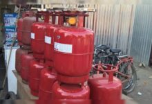 Photo of LPG सिलेंडर फिर हुआ महंगा, कमर्शियल गैस के दाम बढ़े,5 किलो वाला छोटू सिलेंडर भी महंगा