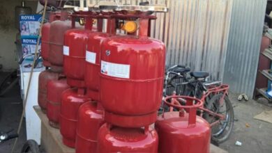 Photo of LPG सिलेंडर फिर हुआ महंगा, कमर्शियल गैस के दाम बढ़े,5 किलो वाला छोटू सिलेंडर भी महंगा