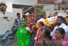 Photo of गाजीपुर में एनकाउंटर के बाद बवाल, पुलिस पर पथराव में सीओ समेत पांच घायल, 70 उपद्रवियों पर होगी कार्रवाई