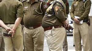 Photo of यूपी पुलिस में बड़ा फेरबदल: 200 से अधिक डिप्टी एसपी के तबादले, कई जिलों में बदले गए अधिकारी