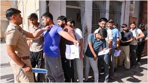 Photo of UP Police Constable Exam 2025 शुरू, 32,679 पदों के लिए 29 लाख अभ्यर्थी मैदान में, AI से होगी कड़ी निगरानी