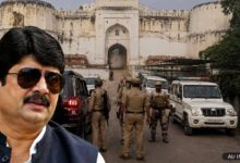 Photo of मोहर्रम से पहले कुंडा में हाई अलर्ट: राजा भैया के पिता उदय प्रताप सिंह समेत 13 लोग 41 घंटे के लिए नजरबंद