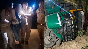 Photo of लखनऊ में परीक्षा देने जा रही युवतियों से दरिंदगी की कोशिश, पुलिस मुठभेड़ के बाद आरोपी ऑटो चालक गिरफ्तार
