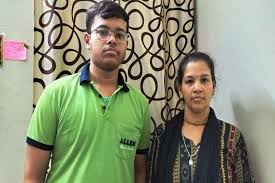 Photo of पिता को कैंसर में खोया, मां ने सिलाई कर बेटे का सपना जिंदा रखा, अब IIT पहुंचने की दहलीज पर जिगर नायक
