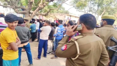 Photo of प्रयागराज में एक ही परिवार के चार लोगों की हत्या से सनसनी, घर से मिले शव, गत्ते पर लिखे नाम बने जांच का केंद्र