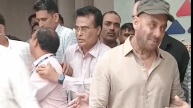 Photo of इवेंट में बदले लुक में नजर आए सलमान खान, वायरल वीडियो देख फैंस ने जताई सेहत को लेकर चिंता