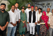 Photo of मेरठ दलित छात्रा हत्याकांड: पीड़ित परिवार से मिले अखिलेश यादव, बोले- हर हाल में मिले न्याय