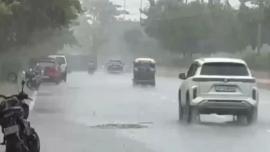 Photo of दिल्ली में बारिश से मौसम सुहाना, 15 फ्लाइट डायवर्ट, हरियाणा-पंजाब में मानसून बढ़ने के आसार