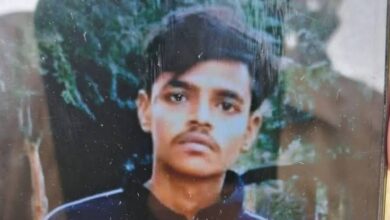 Photo of दिल्ली के DDA पार्क में 19 वर्षीय युवक की हत्या, खून से लथपथ मिला शव, पुलिस ने शुरू की जांच