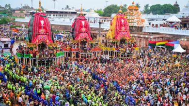 Photo of पुरी रथ यात्रा में दर्दनाक हादसा: भीड़ के बीच 2 श्रद्धालुओं की मौत, सरकार ने भगदड़ से किया इनकार