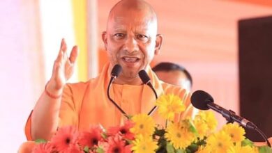 Photo of अयोध्या से CM योगी का सपा-कांग्रेस पर बड़ा हमला, बोले- ‘हनुमानगढ़ी की सीढ़ियों पर नमाज पढ़वाने का पाप किया’