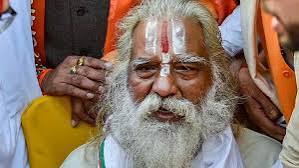 Photo of राम मंदिर चढ़ावा चोरी पर महंत नृत्यगोपालदास बोले- ‘बहुत आहत हूं’, आज ट्रस्ट की बैठक में चंपत राय के भविष्य पर फैसला संभव