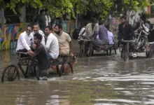 Photo of देशभर में बारिश का कहर: गुजरात – असम में बाढ़ से हालात गंभीर, 14 राज्यों में भारी बारिश का अलर्ट
