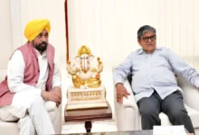 Photo of पंजाब में CM भगवंत मान और राज्यपाल गुलाबचंद कटारिया की आज मुलाकात, हवारा की पैरोल समेत कई मुद्दों पर हो सकती है चर्चा