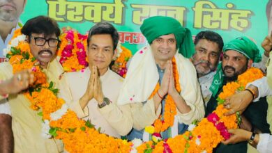 Photo of ऐश्वर्य राज और अनुपम मिश्रा के हाथों में यूपी रालोद की कमान