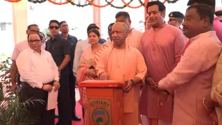 Photo of गोरखपुर को CM योगी की बड़ी सौगात, 69.58 करोड़ की ग्रीन सिटी-माधोपुर बांध सड़क का लोकार्पण