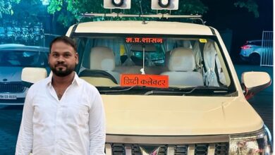 Photo of जीवनसाथी डॉट कॉम से बिछाया जाल, फर्जी IAS बनकर महिला डॉक्टर से 3 लाख की ठगी, वाराणसी से गिरफ्तार