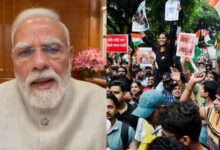 Photo of जंतर-मंतर विवाद: PM मोदी पर आपत्तिजनक टिप्पणी के मामले में छात्रा पर FIR, वीडियो जारी कर मांगी माफी