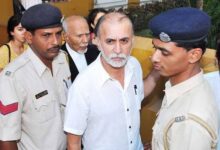 Photo of 2013 रेप केस में तरुण तेजपाल को 10 साल की सज़ा, बॉम्बे हाई कोर्ट ने लगाया 10 लाख रुपये का जुर्माना