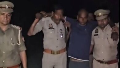 Photo of बरेली में नाबालिग से दुष्कर्म के आरोपी का एनकाउंटर, पैर में गोली लगने के बाद गिरफ्तार