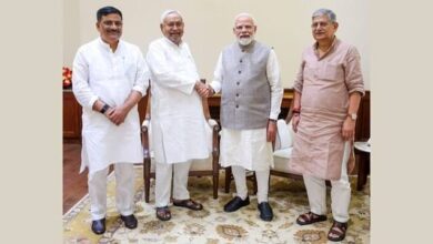 Photo of बांकीपुर हार के बाद पीएम मोदी से मिले नीतीश कुमार, बिहार की सियासत में नए समीकरणों की चर्चा तेज