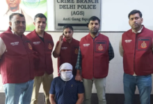 Photo of दिल्ली-NCR में नकली और गैर-अनुमोदित कैंसर दवाओं का नेटवर्क पकड़ा, MBBS डॉक्टर गिरफ्तार