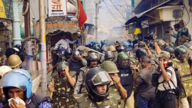Photo of उज्जैन में शाही मस्जिद के हिस्से को हटाने पर बवाल, पथराव के बाद पुलिस का लाठीचार्ज, 10 हिरासत में