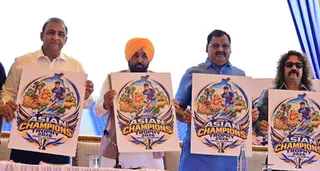 Photo of भारत-पाकिस्तान हॉकी मुकाबले पर सस्पेंस, 1 नवंबर को पंजाब में भिड़ सकती हैं दोनों टीमें, PHF ने सरकार के फैसले पर छोड़ा दौरा