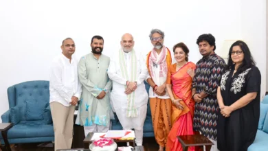 Photo of ‘हनुमान अंश’ की टीम से मिले अमित शाह, फिल्म की सफलता पर दी बधाई अब ‘राम भोला’ पर काम करेंगे विशाल चतुर्वेदी
